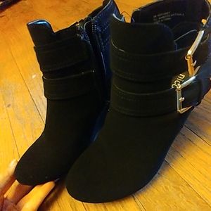 Black heals